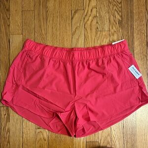 Old Navy Active Mid-Rise StretchTech Run Shorts 3-inch inseam Red, NWT